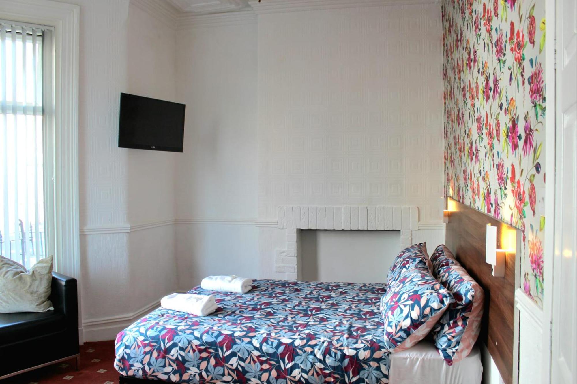 Belroy Hotel 3*